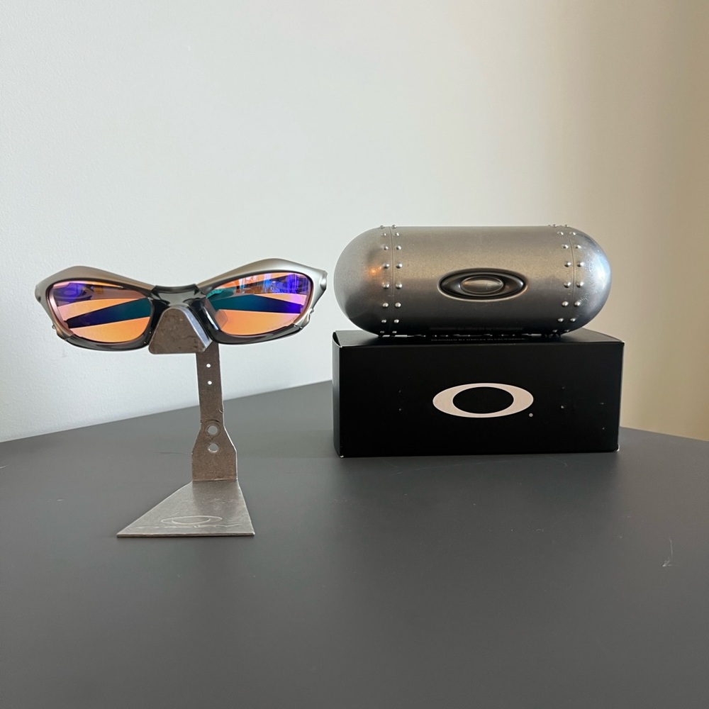 Oakley Splice Metal Polarized Sunglasses with Silver Case